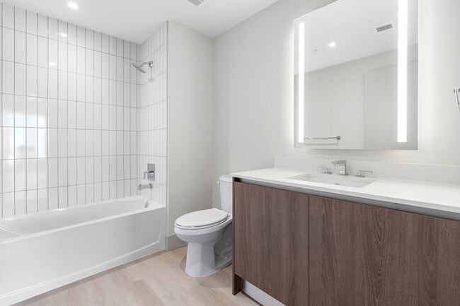 Building Photo - Bread Building