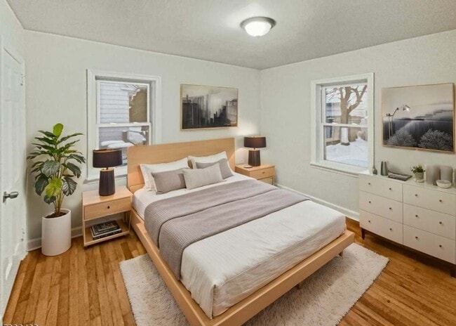 Foto del edificio - 810 Mountain Ave