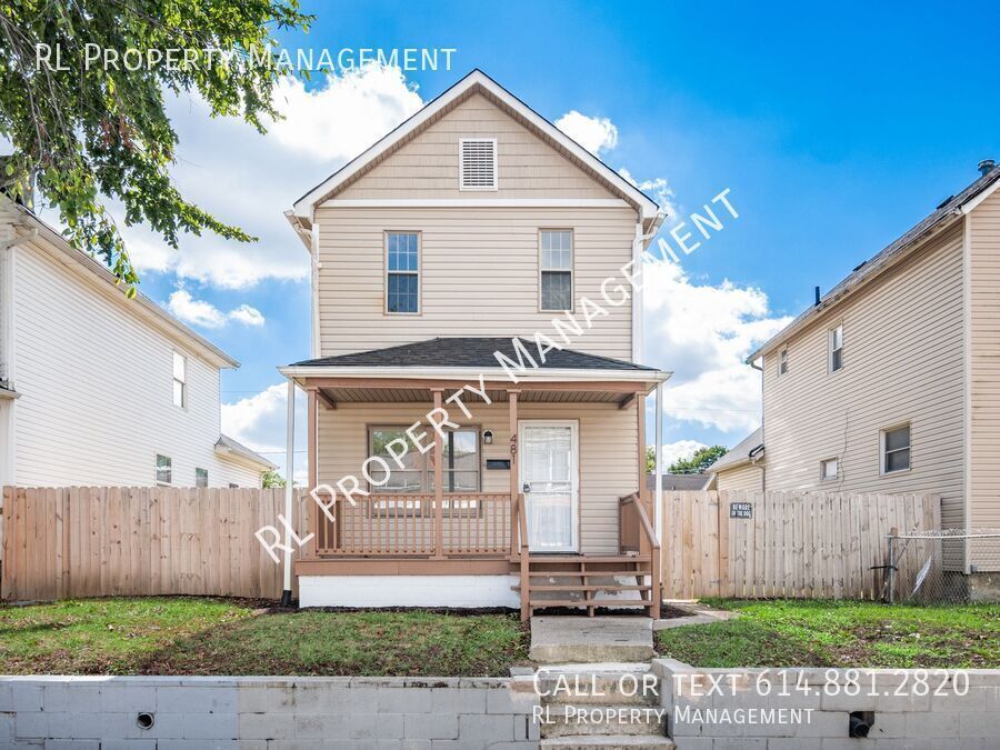 Primary Photo - Beautiful 2 bedroom 1.5 bathroom home in V...