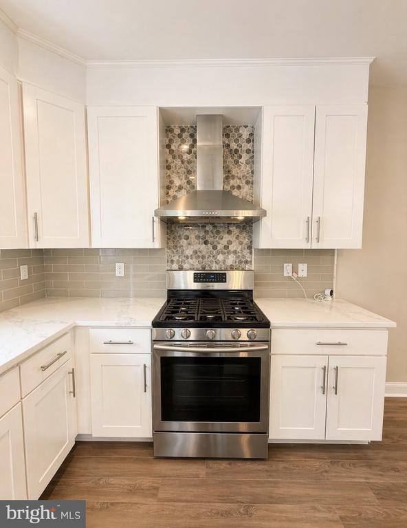 Foto del edificio - 903B Spring Mill Ave