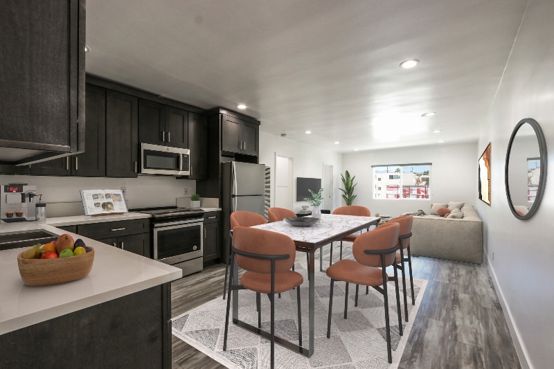 Foto principal - 451 N Coronado St