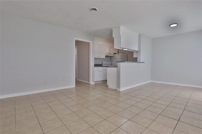 Building Photo - 310 Yaupon St