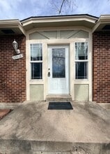 Building Photo - 10418 Jellison Way