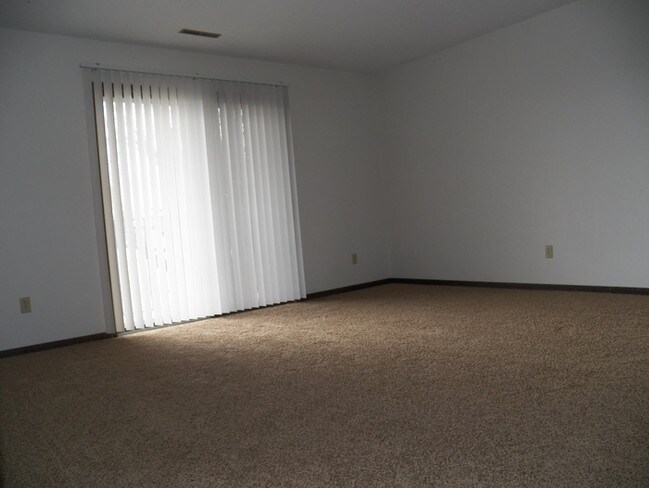 Building Photo - 830 Bridgit Ln