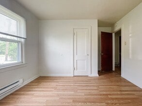 Building Photo - 810 S Luick Ave