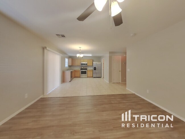 Building Photo - 5871 E Everhart Ln