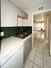 Building Photo - 2507 Montrose Blvd