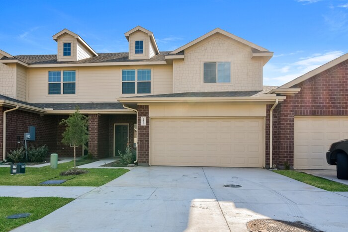 Foto principal - Cardinal Townhomes - 2802 Redhead Place, E...