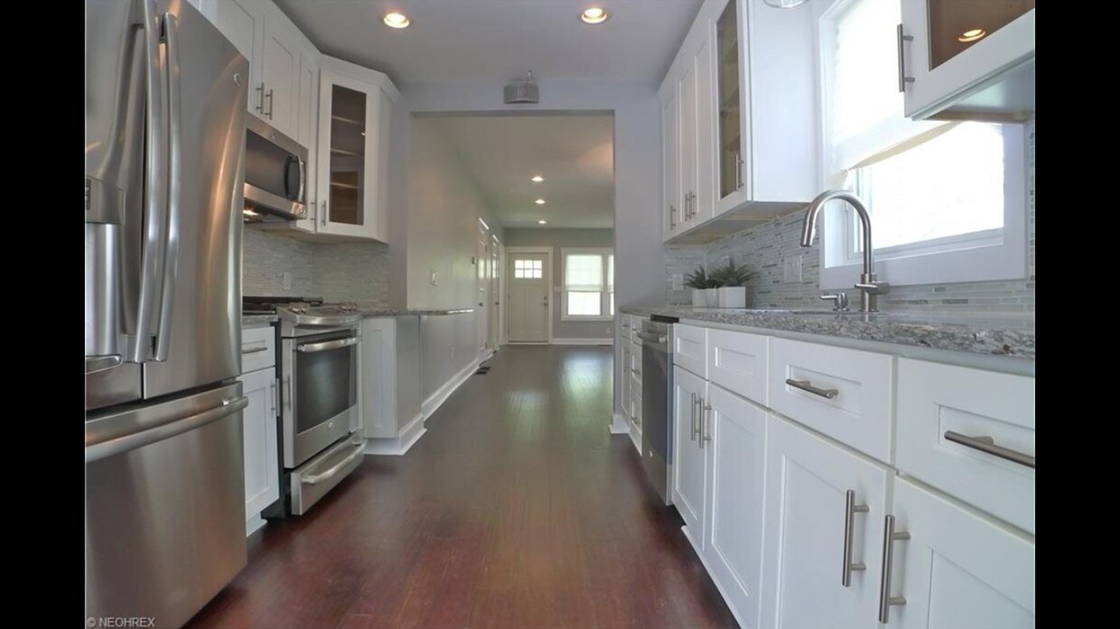 3749 Roselawn Ave, Beachwood, OH 44122 House for Rent in Beachwood