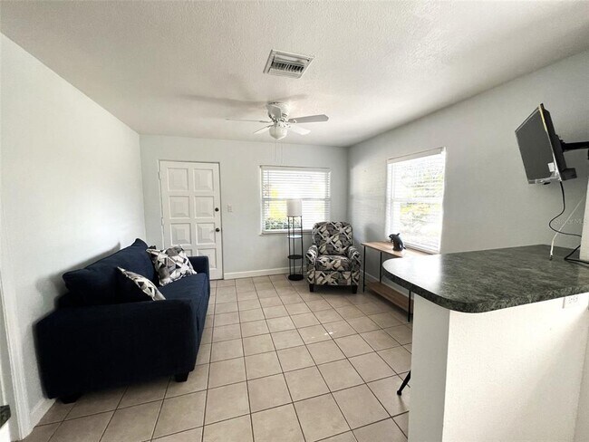 Foto del edificio - 14402 N Bayshore Dr