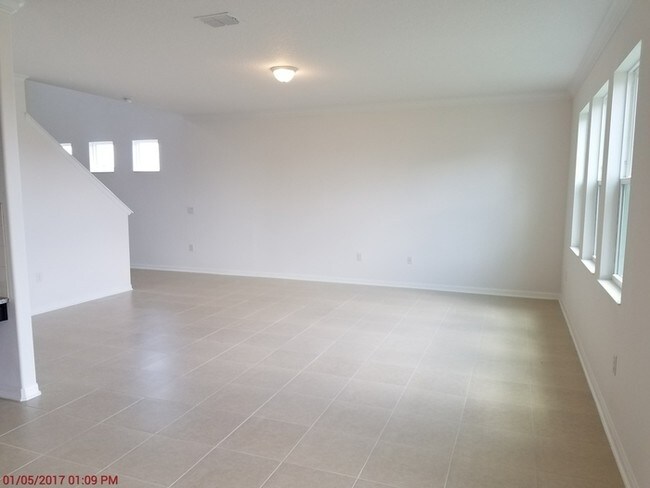 Building Photo - 3/2.5 Home in Summerlake-Winter Garden