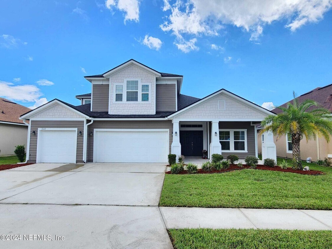 Foto principal - 2069 Arden Forest Pl