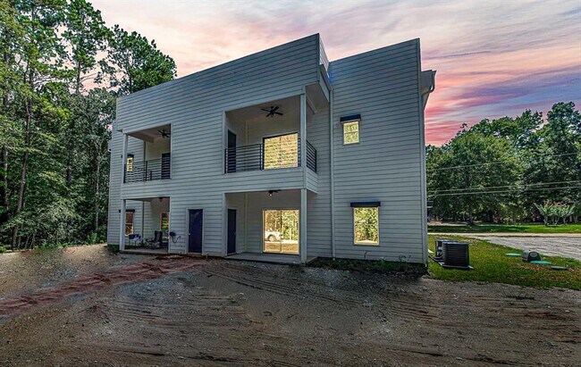 Building Photo - 11511 Mockingbird Hill