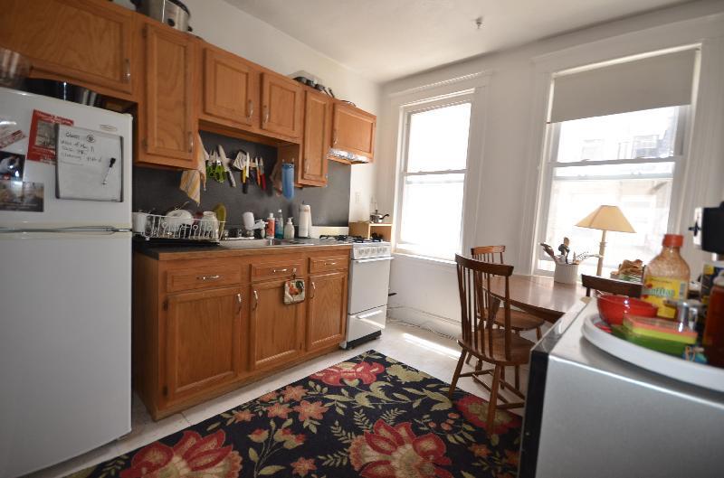 Foto principal - 1630 Commonwealth Ave