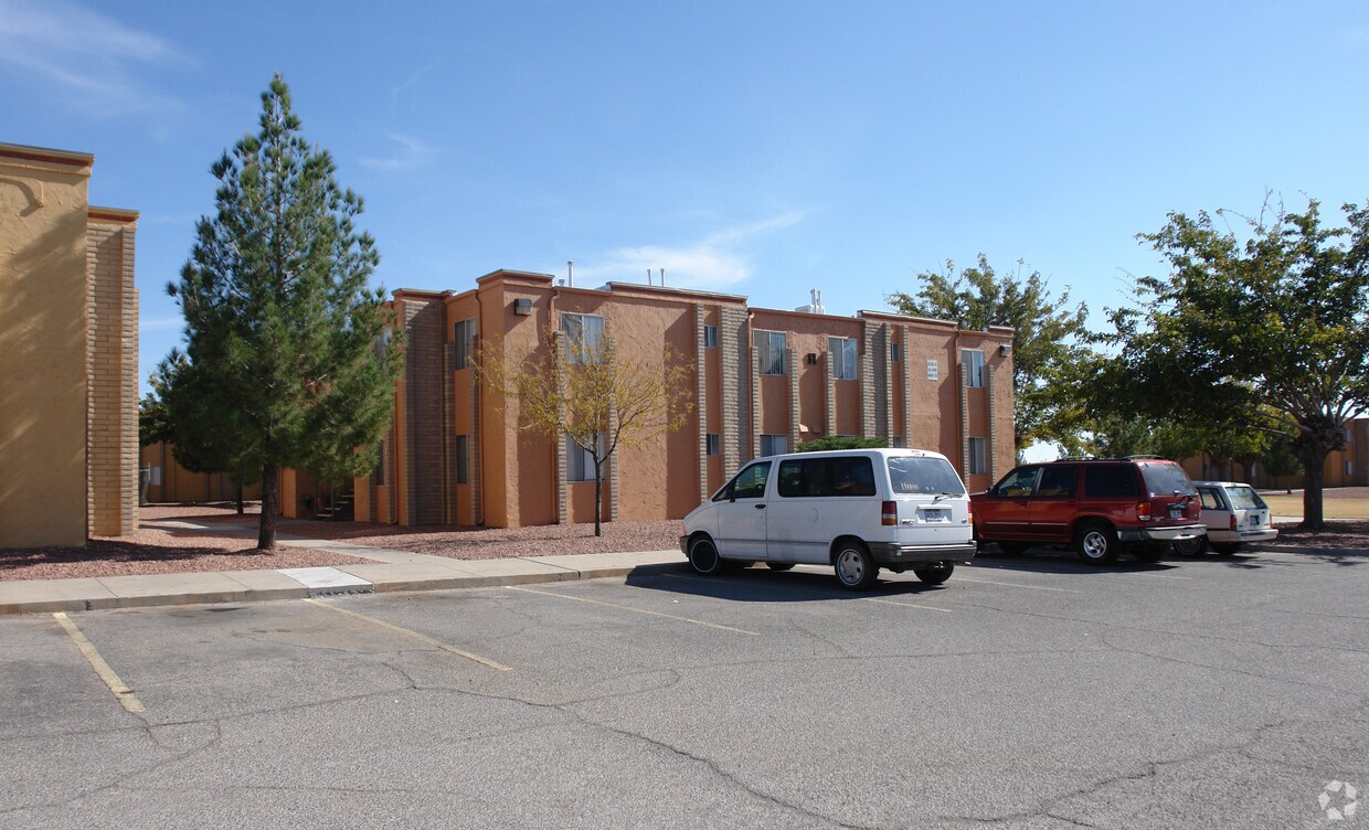 Foto del edificio - Greenbriar Manor Apartments
