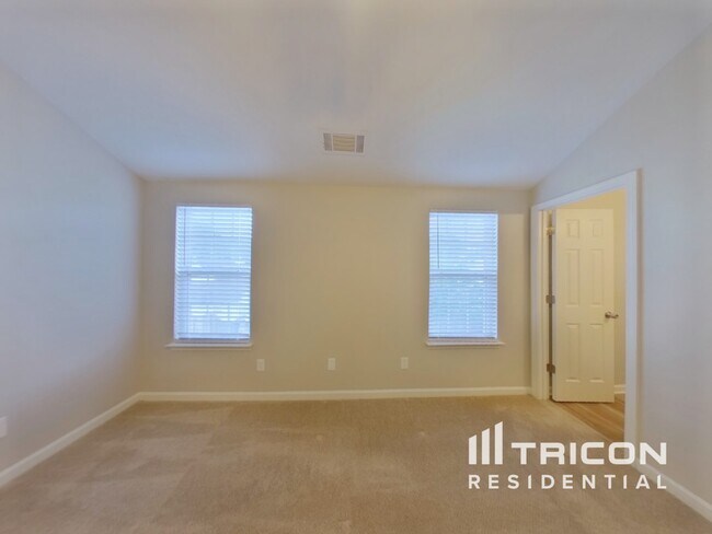 Building Photo - 1467 Eschol Ln NW