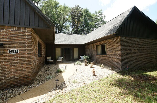 Foto del edificio - Updated Home in Rocky Bayou