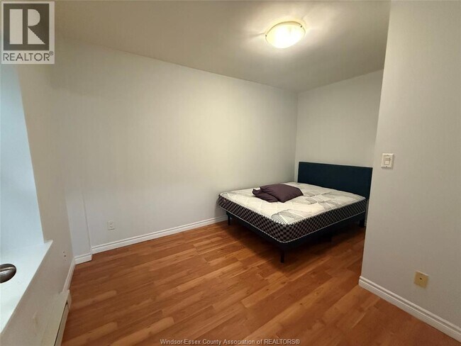 Building Photo - 511 Pelissier St