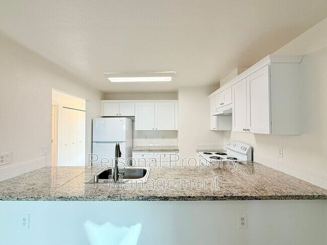 Foto del edificio - 3412 NE 66th Ave