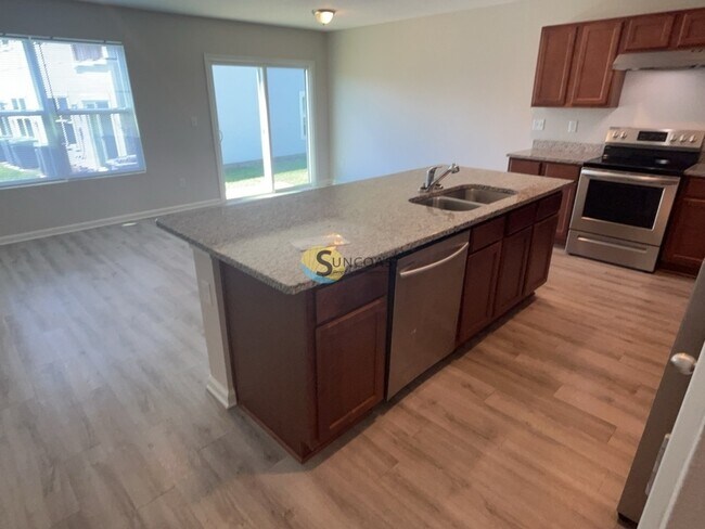 Building Photo - 9205 Western Way