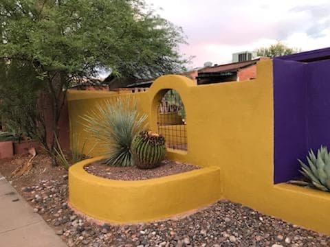 Photo - 2128 E 9th St House