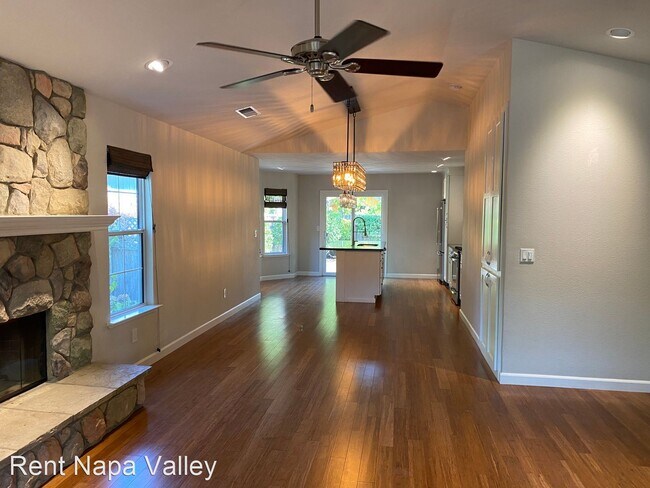 Building Photo - 3 br, 2 bath House - 2108 Oat Hill Ct
