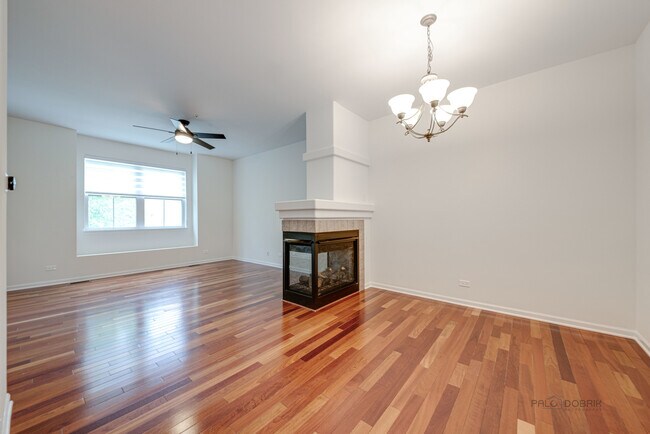 Foto del edificio - 6148 Mayfair Ave