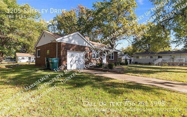 Building Photo - 1205 Shepley Dr