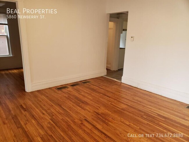 Foto del edificio - 5860 Newberry St
