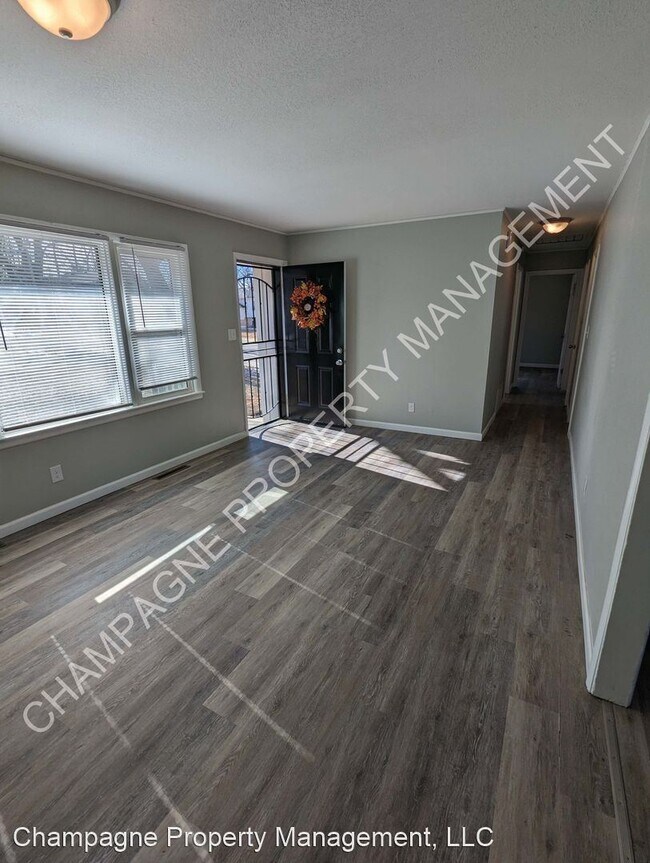 Foto del edificio - 3 br, 1 bath House - 5806 Fairlane Dr.