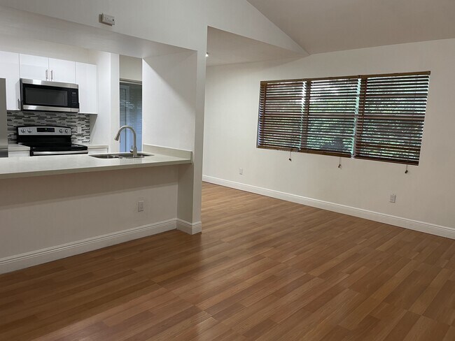 Foto del edificio - 15325 SW 106th Ter