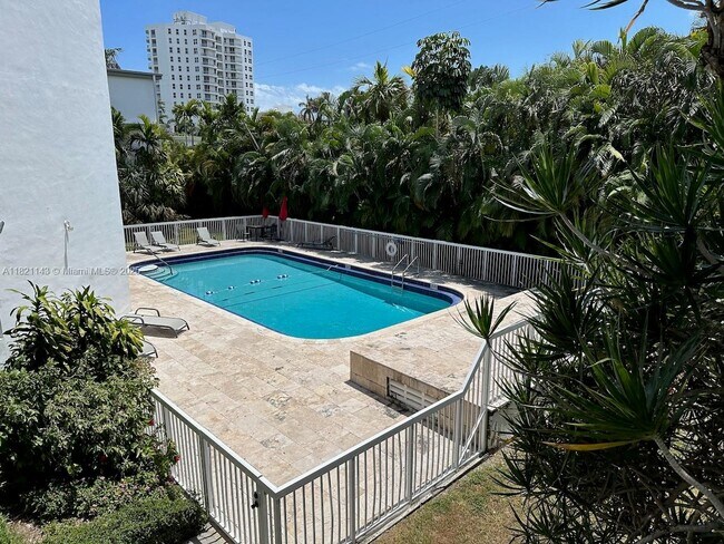 Foto del edificio - 1080 99th St