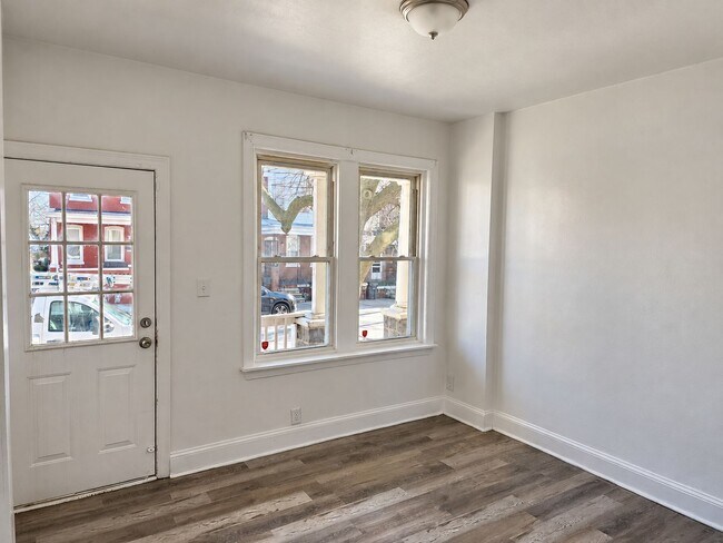 Foto del edificio - 209 S Harrison St