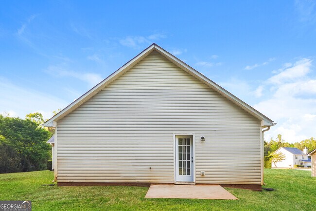 Building Photo - 85 Creek Bottom Dr