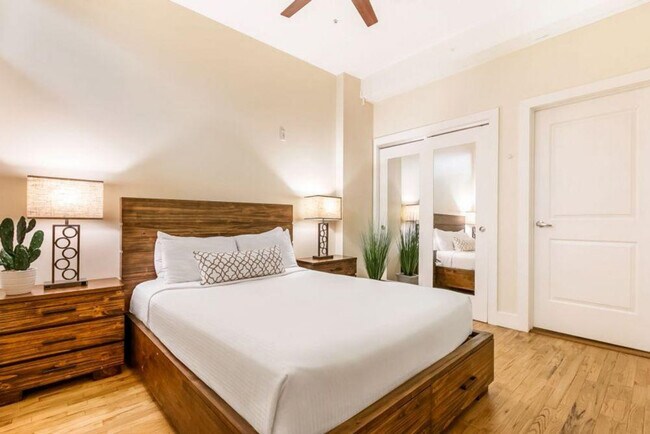 Foto del edificio - 201 Magazine St