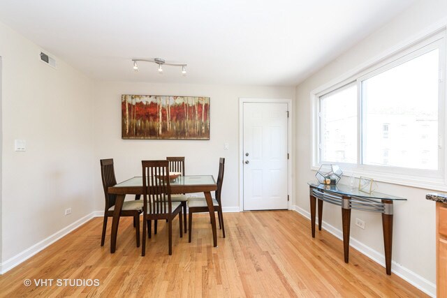 Foto del edificio - 717 Seward St