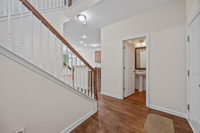 Foto del edificio - 8988 Cat Tail Pond Rd