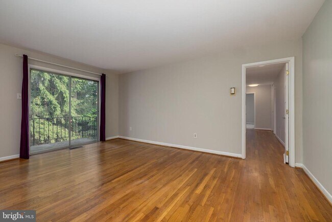Foto del edificio - 10506 Weymouth St