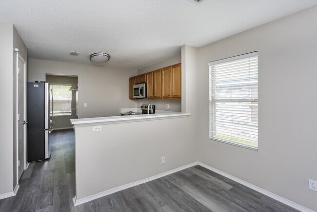 Building Photo - 8757 Garden Springs Dr