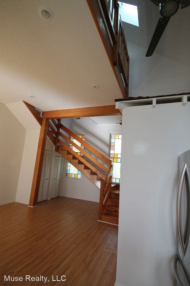 Foto del edificio - 1 br, 1.5 bath House - 112 Steele Street U...