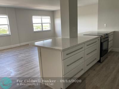 Foto del edificio - 2555 NE 11th St