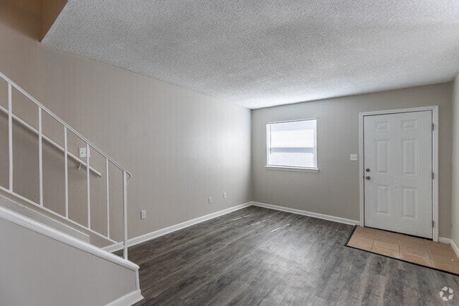 2BR, 1.5BA - 1,215SF - Stone Brooke Apartments Homes