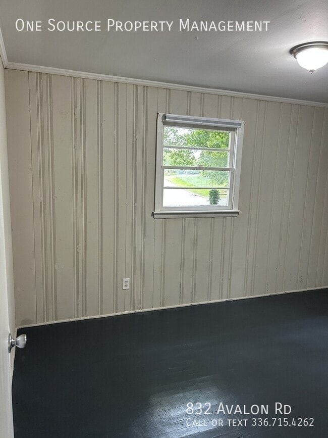 Building Photo - 832 Avalon Rd