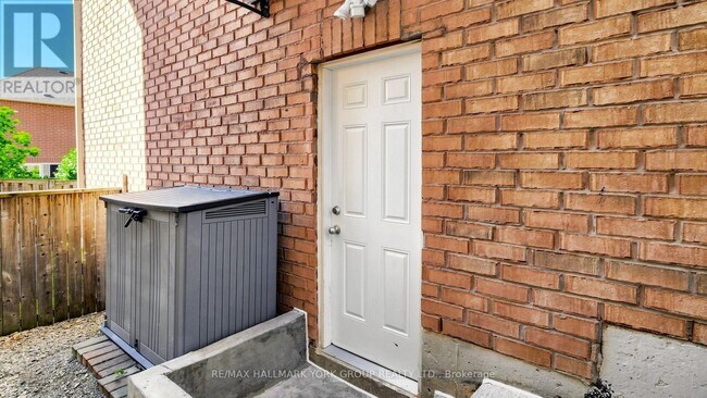 Photo du bâtiment - 186 Wainscot Ave