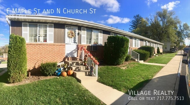 Building Photo - Affordably Priced 2-Bed with eat-in kitche...