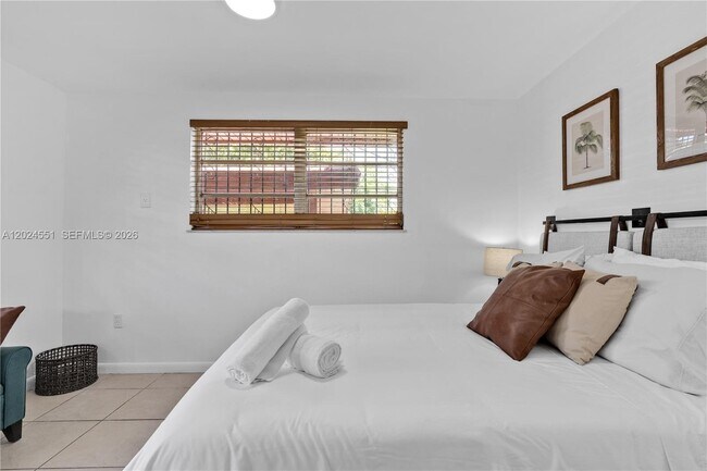 Foto del edificio - 1841 SW 29th Ave