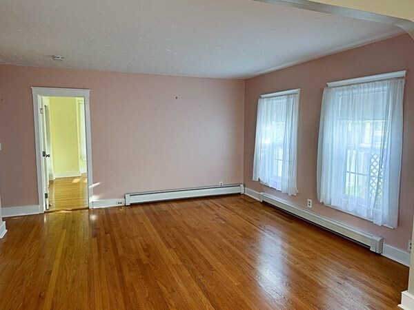 Building Photo - 63 Maple Ave