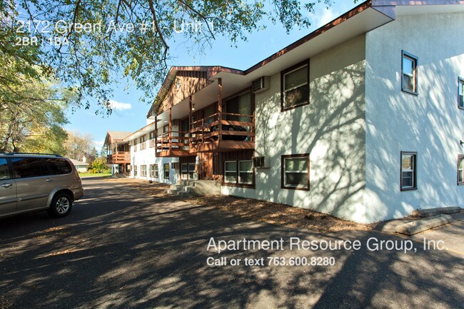 Building Photo - 2172 Green Ave
