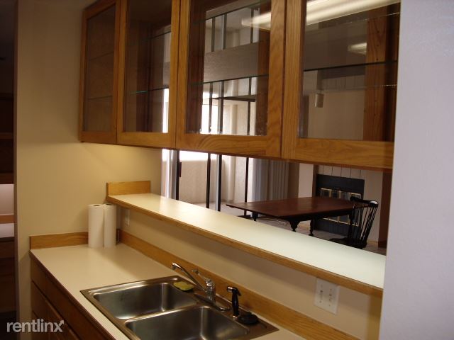 Foto del edificio - 1140 Portland Pl