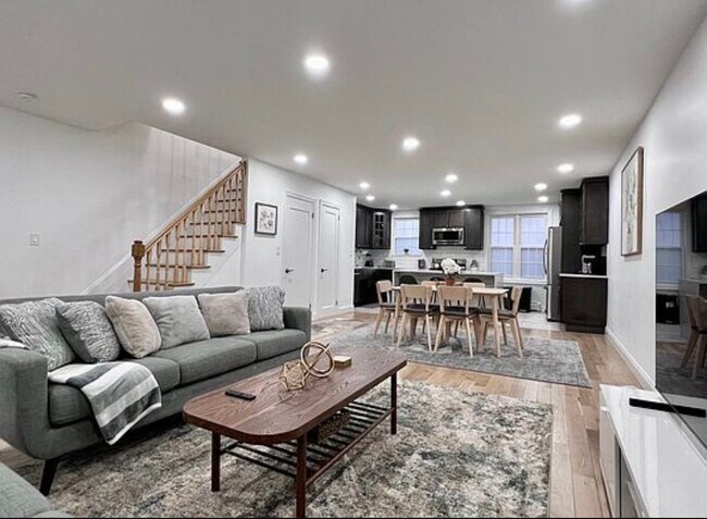 Foto del edificio - 4817 28th Ave